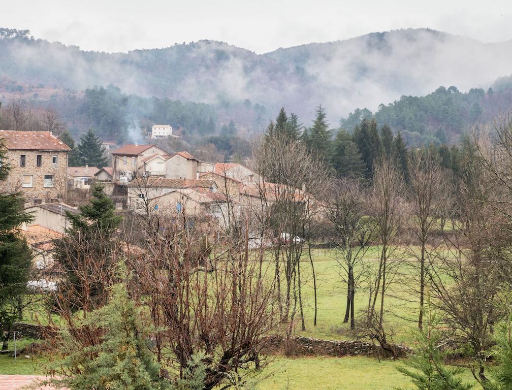 Chez Veronique Chamborigaud Bagian luar foto