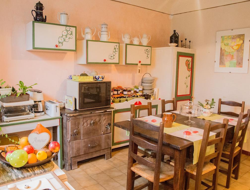 Chez Veronique Chamborigaud Bagian luar foto